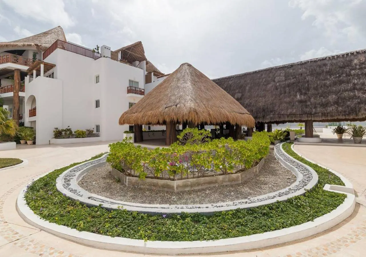 Condominios Quadra Alea Playa del Carmen Mexico