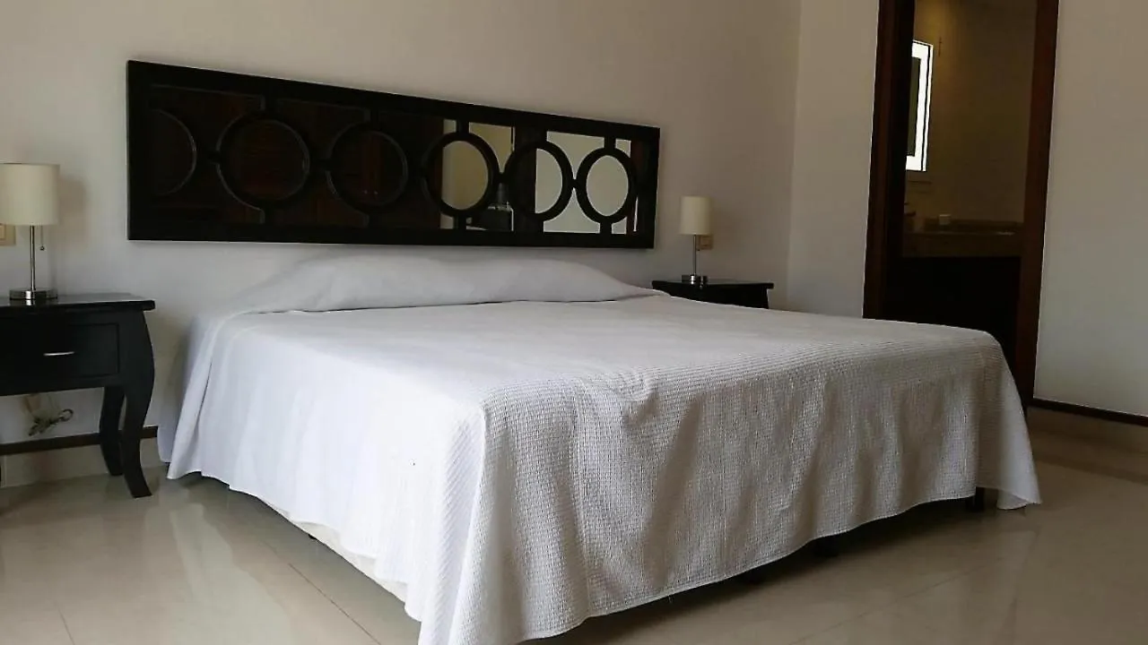 Condominios Quadra Alea Playa del Carmen Apartment